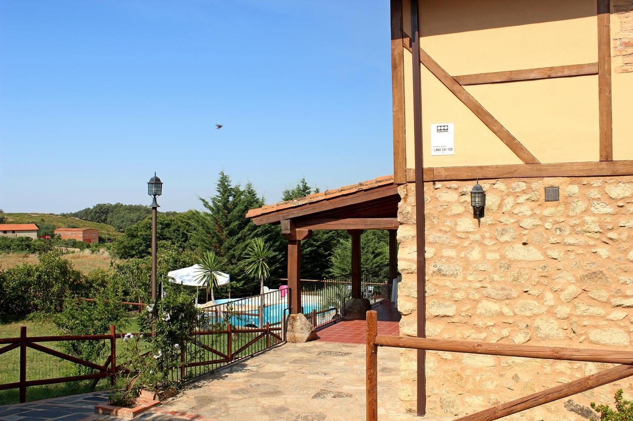 منزل الضيف خارانديا دي لا فيرا  في Complejo Rural La Coronilla المظهر الخارجي الصورة